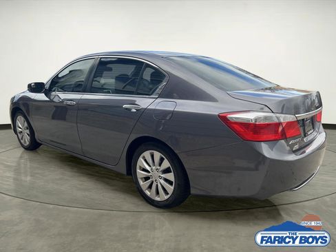 Used 2015 Honda Accord EX image 2