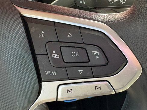 Used 2021 Volkswagen Atlas Cross Sport S image 21