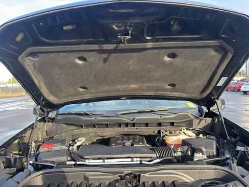 Used 2022 Chevrolet Silverado 1500 LT Trail Boss w/ LPO, Dark Essentials Package image 12