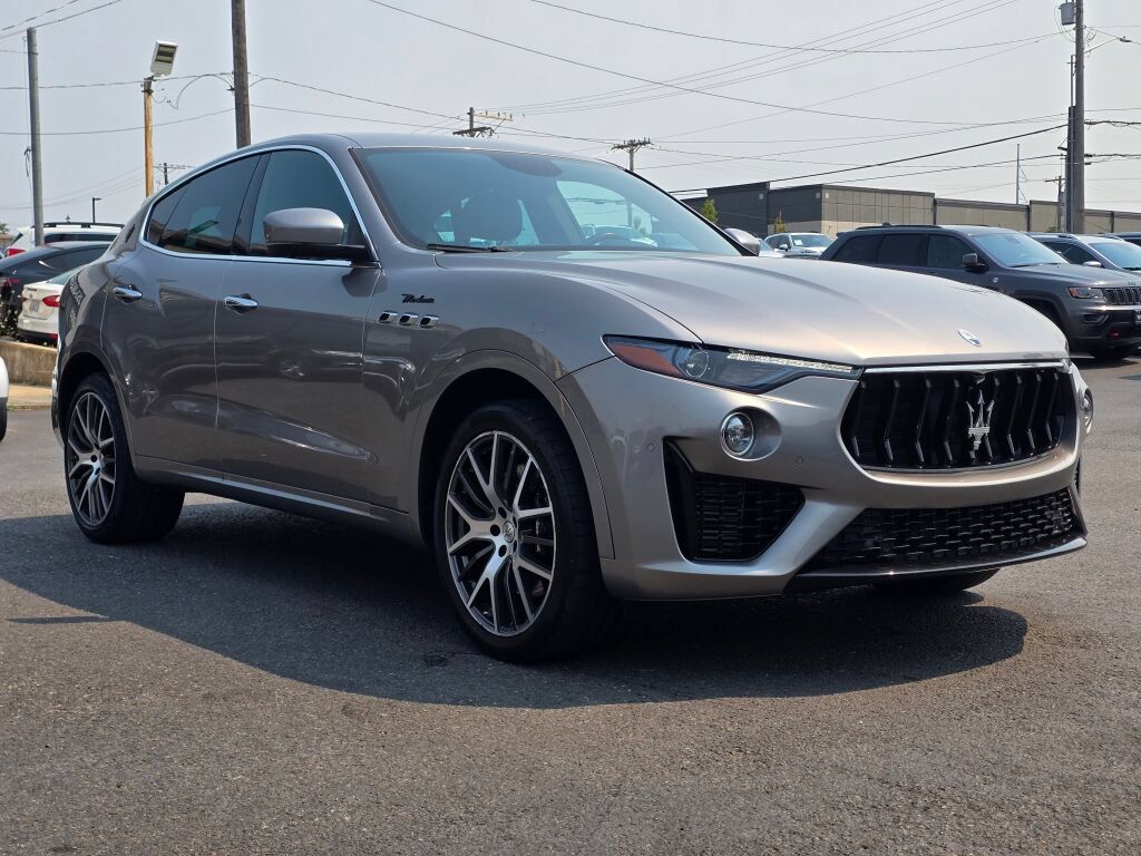 Used 2022 Maserati Levante Modena AWD/4WD image 4