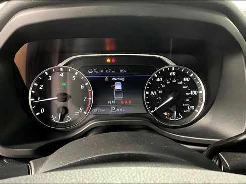 Used 2023 Nissan Titan SV image 25