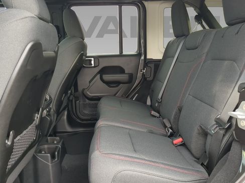 New 2025 Jeep Wrangler Unlimited Rubicon w/ Steel Bumper Group image 14