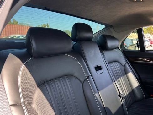 Used 2018 Genesis G90 3.3T Premium AWD/4WD image 34