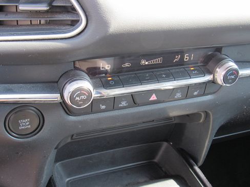 Used 2020 MAZDA CX-30 FWD w/ Premium Package image 19