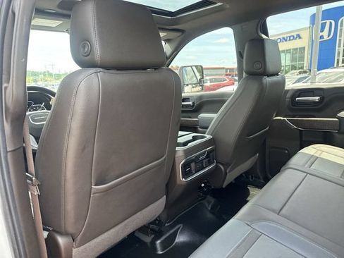 Used 2021 GMC Sierra 2500 Denali w/ Denali Ultimate Package AWD/4WD image 26