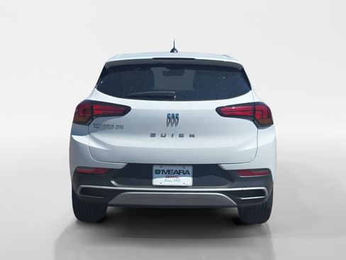 Used 2024 Buick Encore GX Preferred AWD/4WD image 4