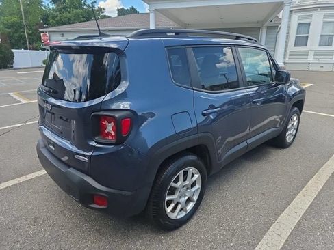 Used 2020 Jeep Renegade Latitude AWD/4WD image 4