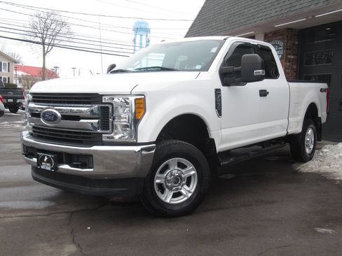 Used 2017 Ford F250 XLT image 26