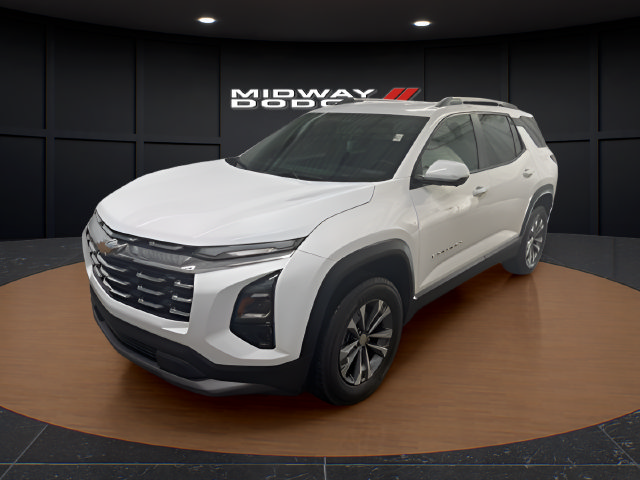 Used 2025 Chevrolet Equinox LT w/ Convenience Package II FWD image 2
