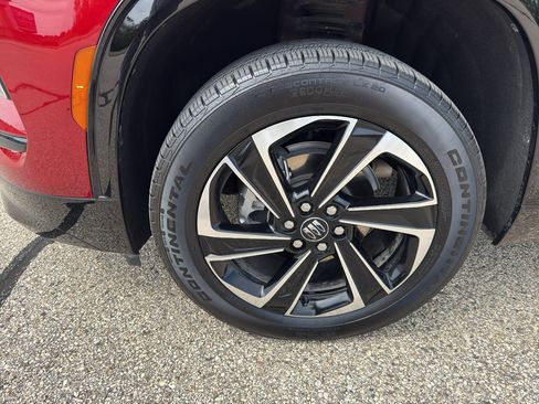 Used 2026 Buick Enclave Sport Touring FWD image 8