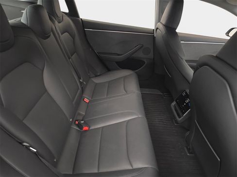 Used 2025 Tesla Model 3 Long Range image 14