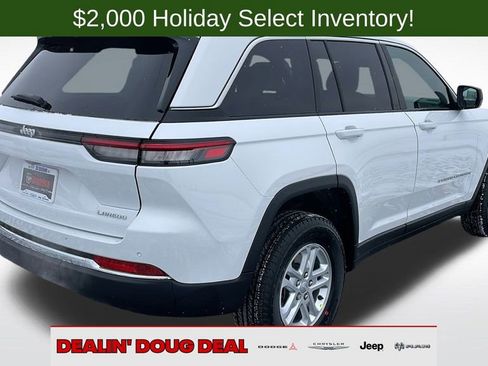 New 2025 Jeep Grand Cherokee Laredo image 6