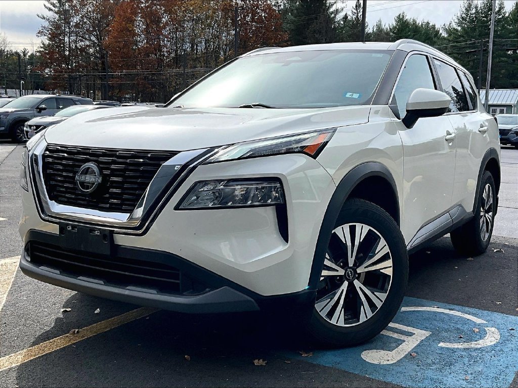 Used 2023 Nissan Rogue SV w/ SV Premium B Package AWD/4WD image 3