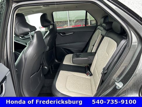 Used 2023 Kia Niro SX Touring image 25