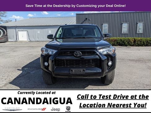 Used 2019 Toyota 4Runner SR5 AWD/4WD image 5
