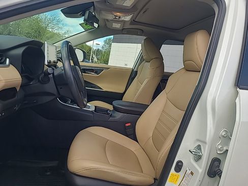 Used 2019 Toyota RAV4 Limited w/ All Weather Liner Package AWD/4WD image 10
