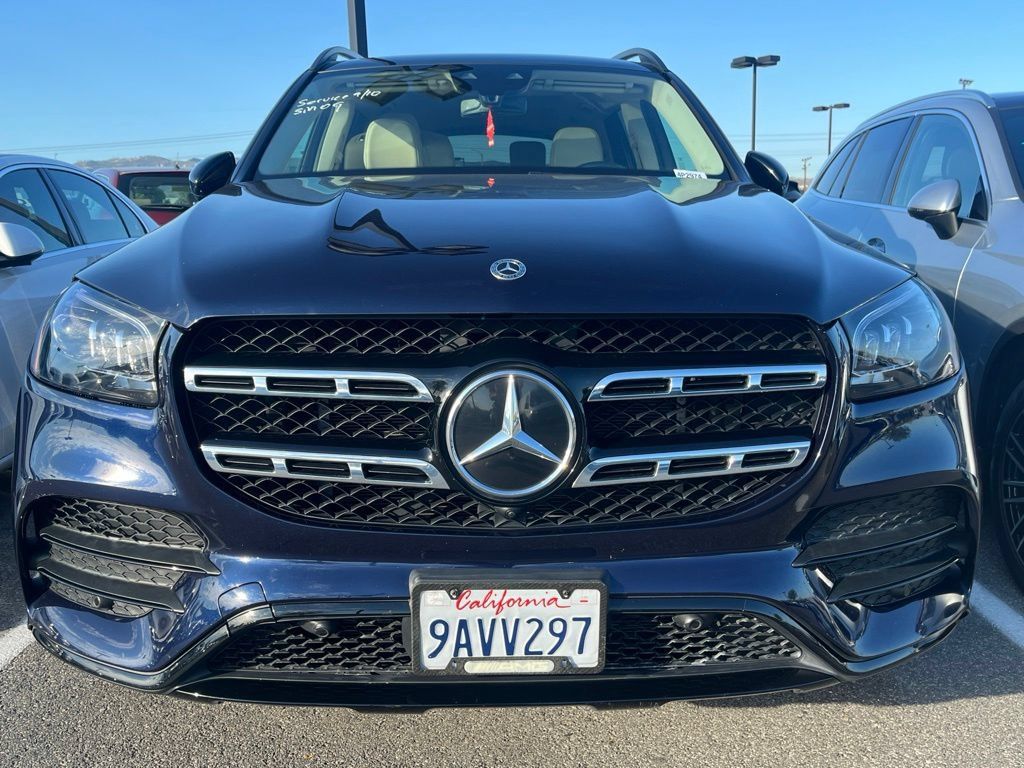 Used 2022 Mercedes-Benz GLS 450 4MATIC image 3