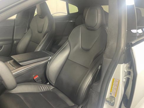 Used 2023 Tesla Model S Standard Range image 25