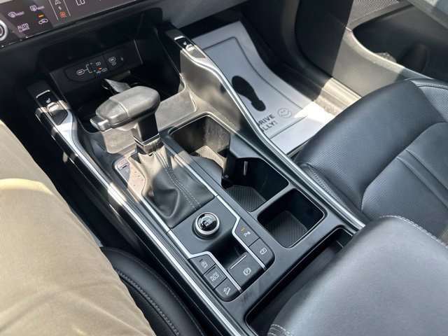 Used 2025 Kia Sorento S w/ Panoramic Sunroof Package FWD image 41