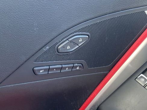 Used 2018 Chevrolet Corvette Stingray Coupe image 28