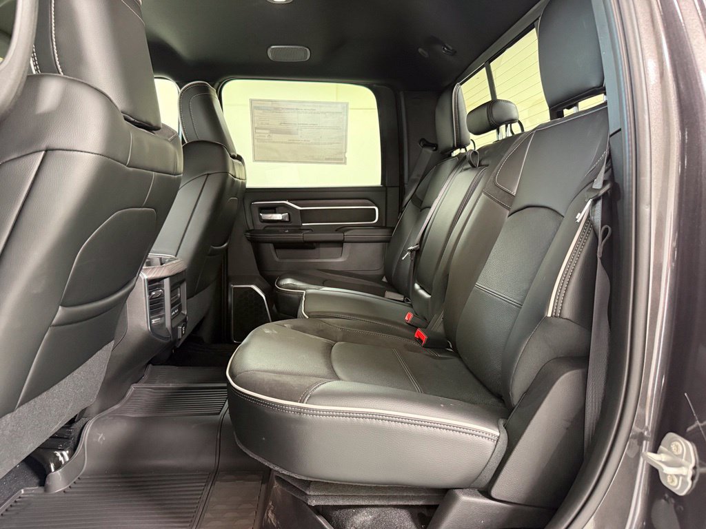 New 2026 RAM 2500 Laramie AWD/4WD image 18