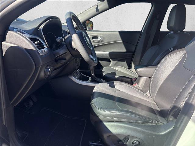 Used 2021 Jeep Compass Latitude FWD image 10
