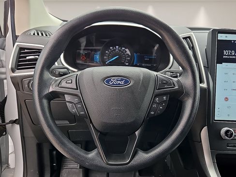 Used 2021 Ford Edge SE FWD image 14