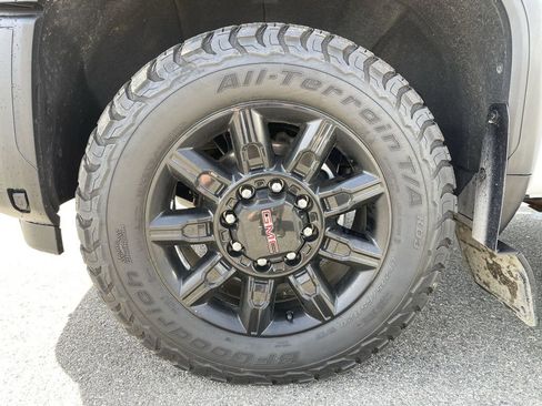 Used 2024 GMC Sierra 2500 AT4 w/ Technology Package AWD/4WD image 46
