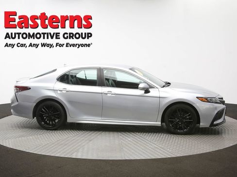 Used 2022 Toyota Camry SE image 44