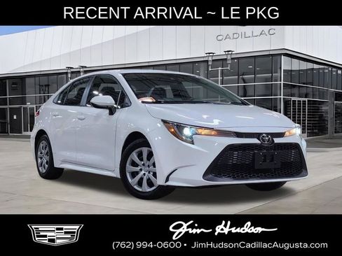 Used 2022 Toyota Corolla LE image 1