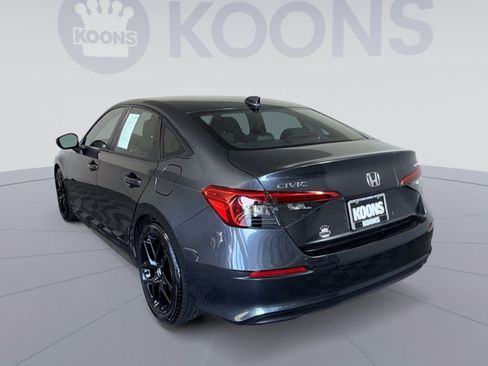 Used 2024 Honda Civic Sport image 4