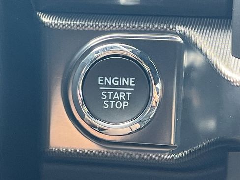 New 2025 Ford F150 Lariat w/ Equipment Group 501A Mid image 5