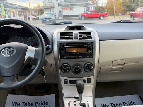 Used 2012 Toyota Corolla LE image 12