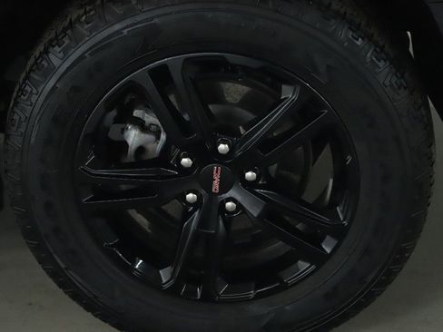 Used 2023 GMC Terrain AT4 w/ Tech Package image 40