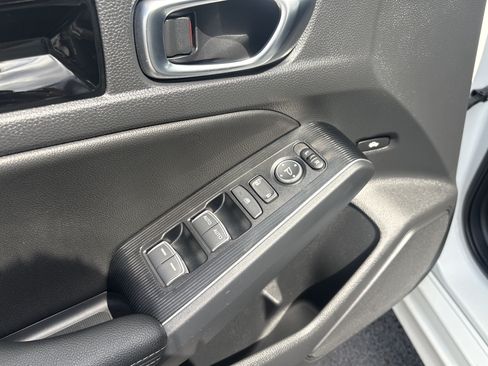 Used 2023 Honda Civic Touring image 15