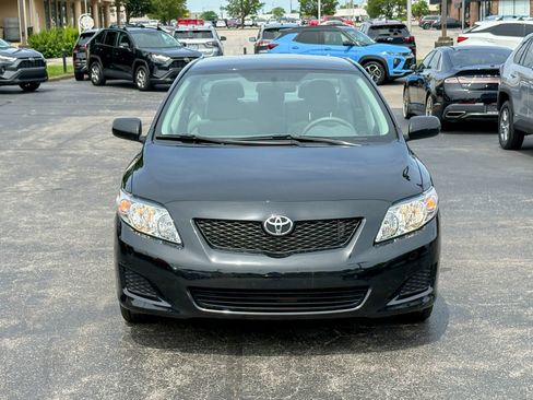 Used 2010 Toyota Corolla LE FWD image 3