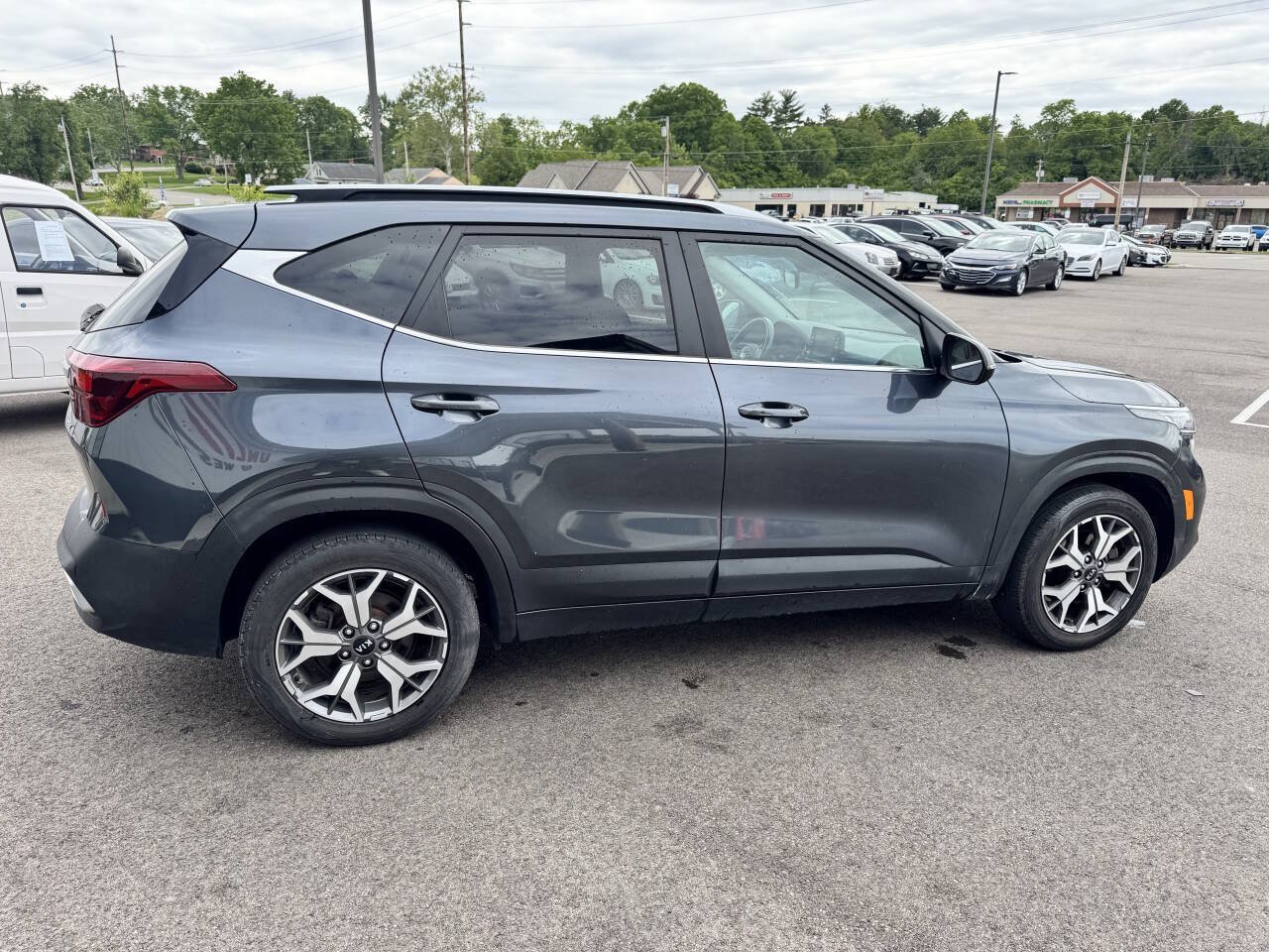 Used 2021 Kia Seltos EX AWD/4WD image 7