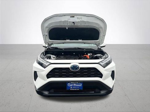 Certified 2024 Toyota RAV4 LE AWD/4WD image 5