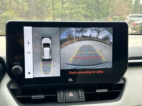 Used 2025 Toyota RAV4 Limited image 24