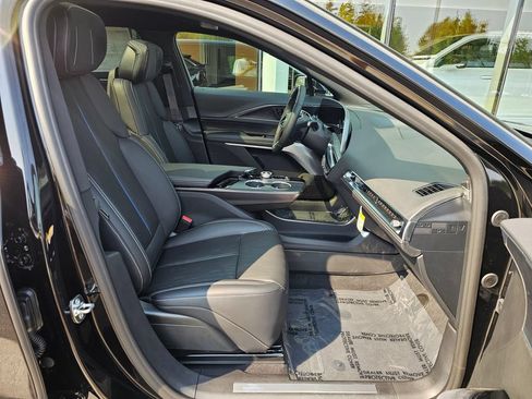 New 2026 Cadillac Lyriq Premium Sport AWD/4WD image 12