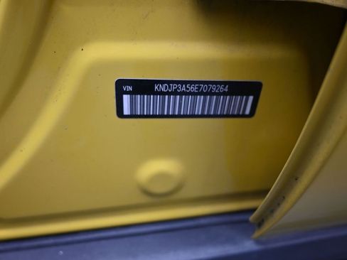 Used 2014 Kia Soul + w/ UVO w/Eservices Package image 20