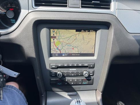 Used 2010 Ford Mustang Shelby GT500 image 34