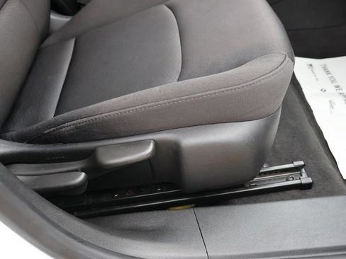 Used 2020 Chevrolet Malibu LT FWD image 9