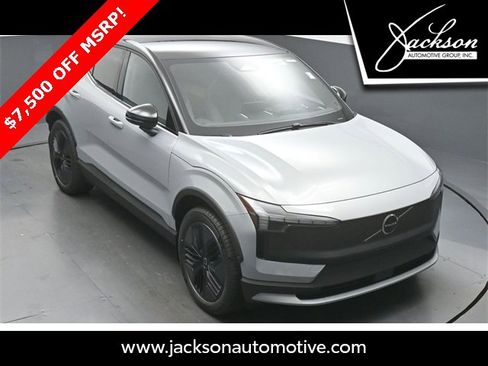 Used 2026 Volvo EX30 Cross Country Ultra image 40