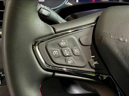 Used 2023 Chevrolet Equinox RS FWD image 11