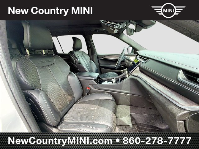 Used 2022 Jeep Grand Cherokee L Overland w/ Luxury Tech Group IV AWD/4WD image 29