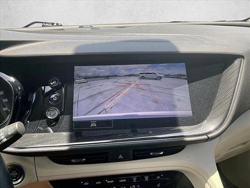 Used 2021 Buick Envision Essence FWD image 23
