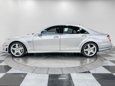 Used 2009 Mercedes-Benz S 63 AMG image 32