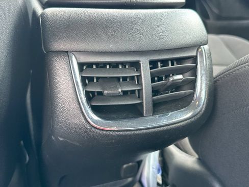 Used 2023 Chevrolet Malibu LT FWD image 24