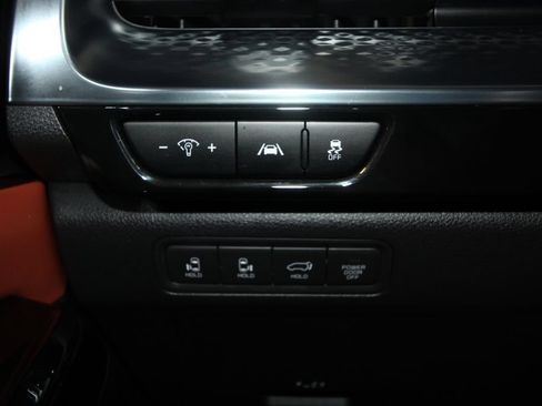 Used 2022 Kia Carnival SX Prestige FWD image 10